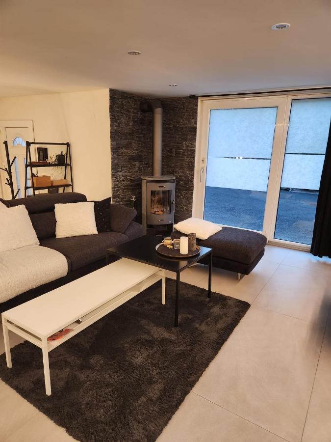 Appartement Moderne Avec Terrasse Et Piscine A Chatel Sur Bex Exterior foto