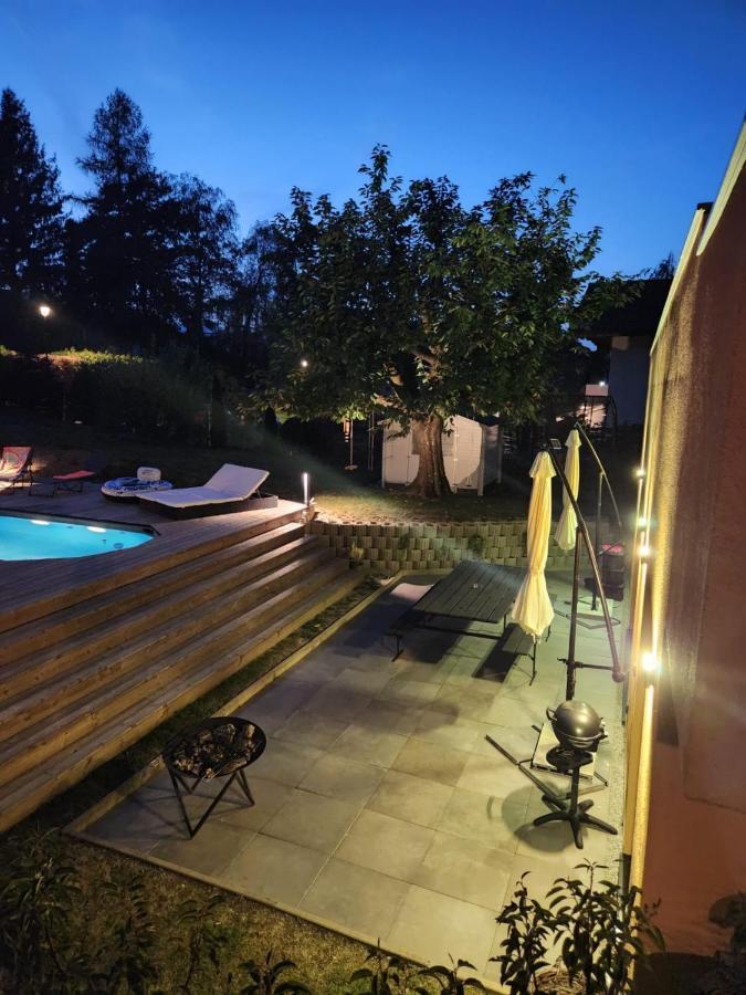 Appartement Moderne Avec Terrasse Et Piscine A Chatel Sur Bex Exterior foto