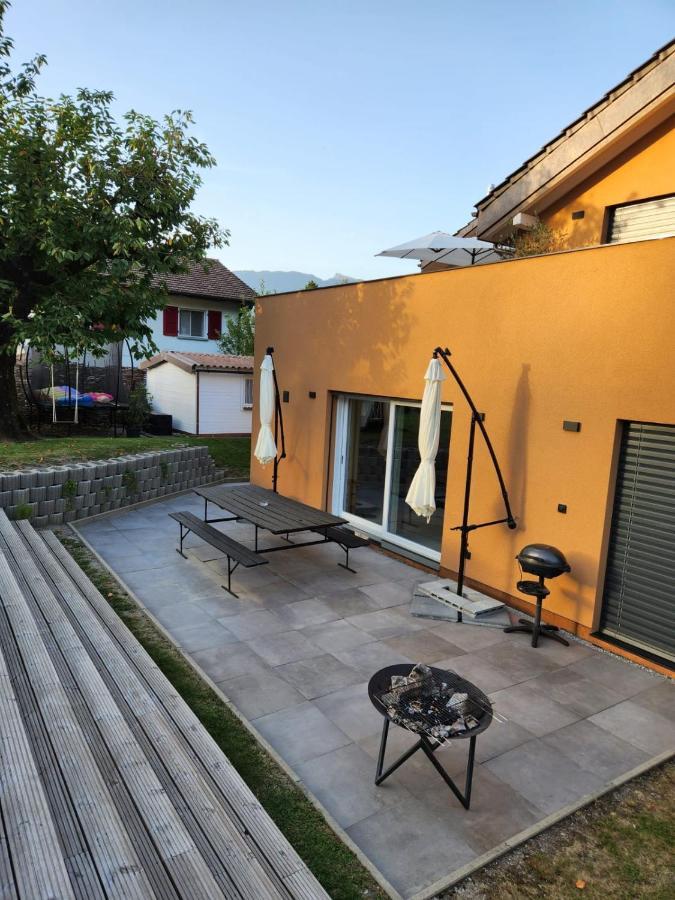 Appartement Moderne Avec Terrasse Et Piscine A Chatel Sur Bex Exterior foto